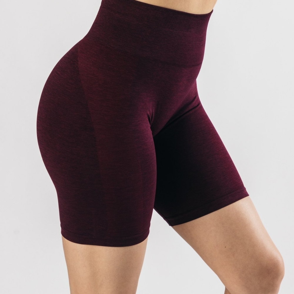Alphalete Amplify Biker Short Cherry